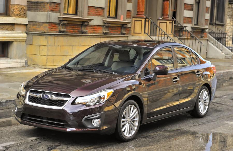  Subaru Impreza 4-Door Limited 2011 года  (фото 4 из 12)